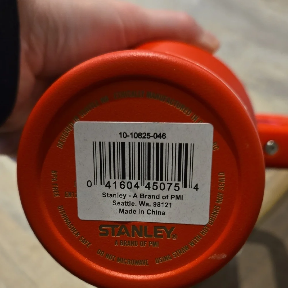 Stanley Ruby Hearts Flowstate Quencher Tumbler - Picture 11 of 11